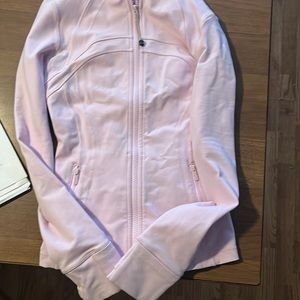 I’m selling a size 2 Lulu lemon jacket in color meadow pink worn once